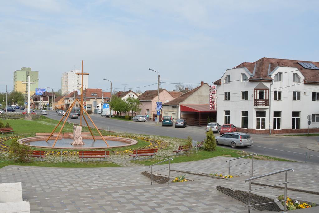 Hotel President Satu Mare Dış mekan fotoğraf